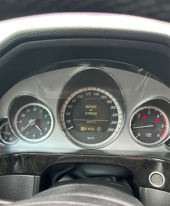 Mercedes-Benz E 220 CDI W212 – Automat – 2009