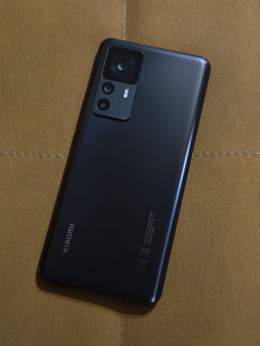 Телефон xiaomi 12t