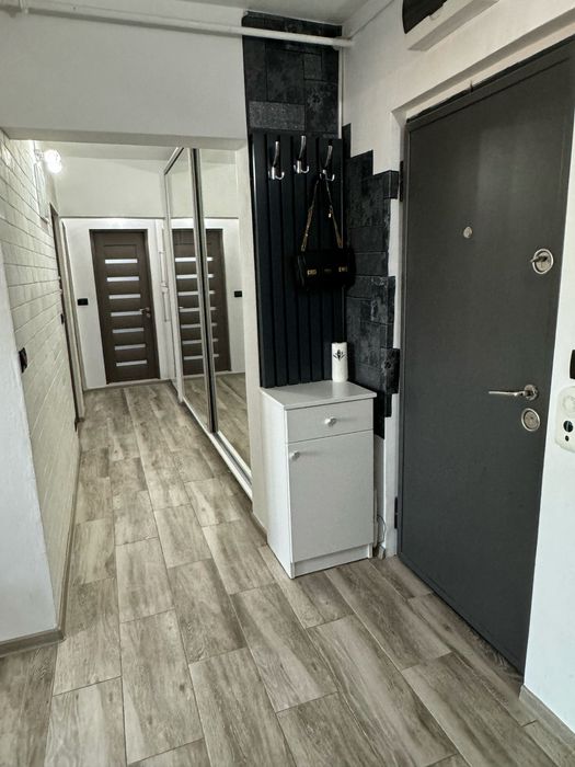 Apartament de vanzare 4 camere