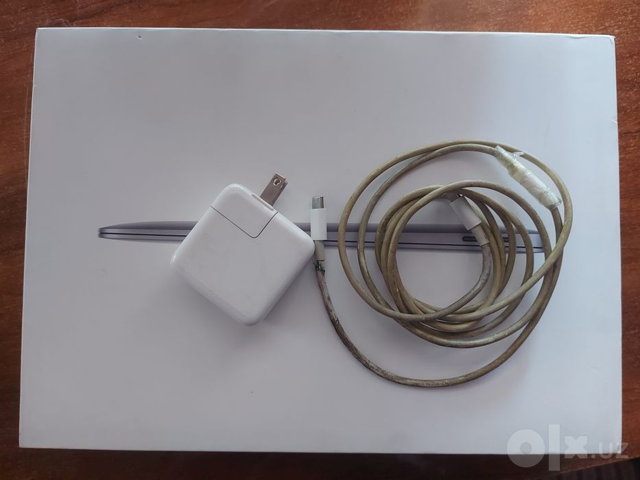 Macbook air m1 / 2020 / 84%