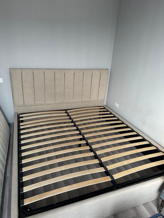 Продам спальную кровать