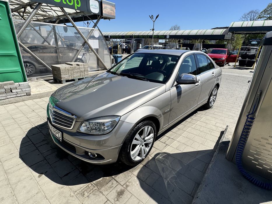 Vând Mercedes-Benz C220 CDI, model W204, Foarte întreținută!