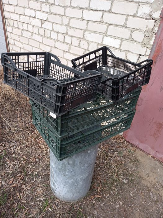 Продам пластиковые ящики