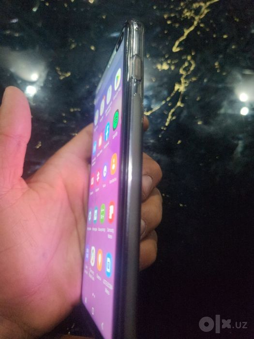 .     Galaxy s10+