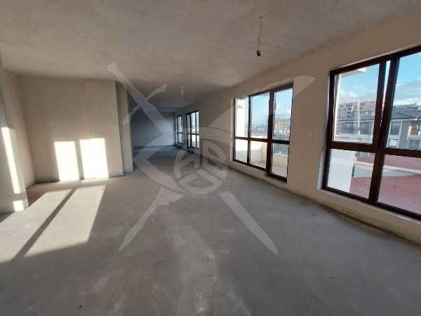 Четиристаен апартамент в Христо Смирненски 95632