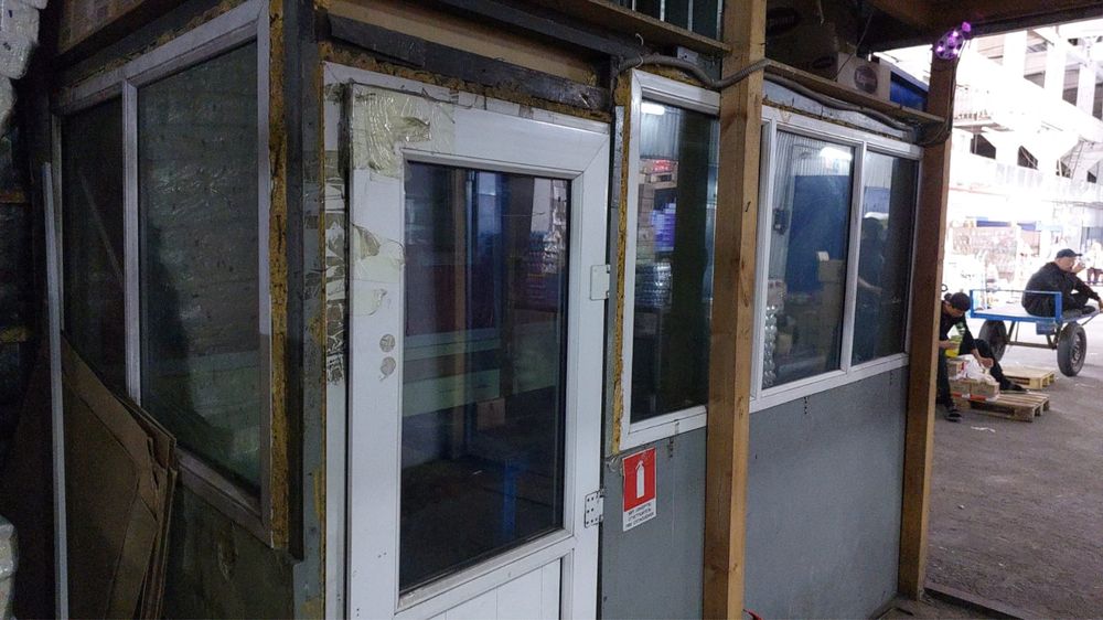 Пластиковые двери и окна б/у