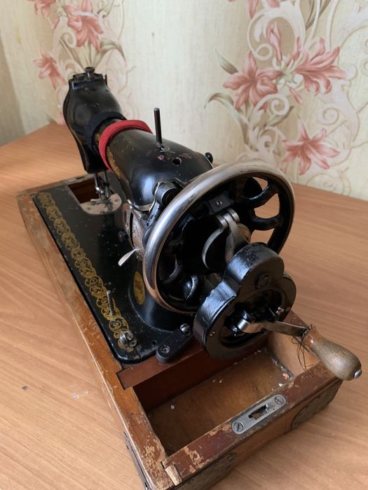 Швейная машина