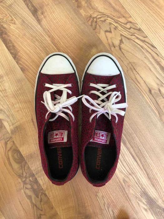 страхотни оригинални Converse