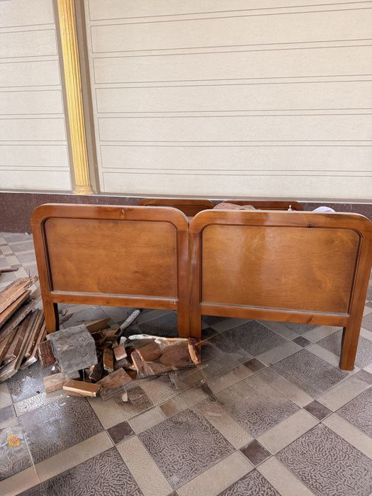 Деревяные кровати