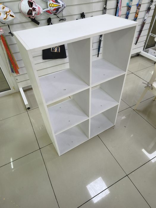 Стеллаж, полки для книг