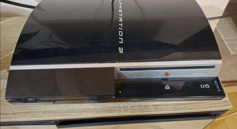Vând ps3 fat perfect functional