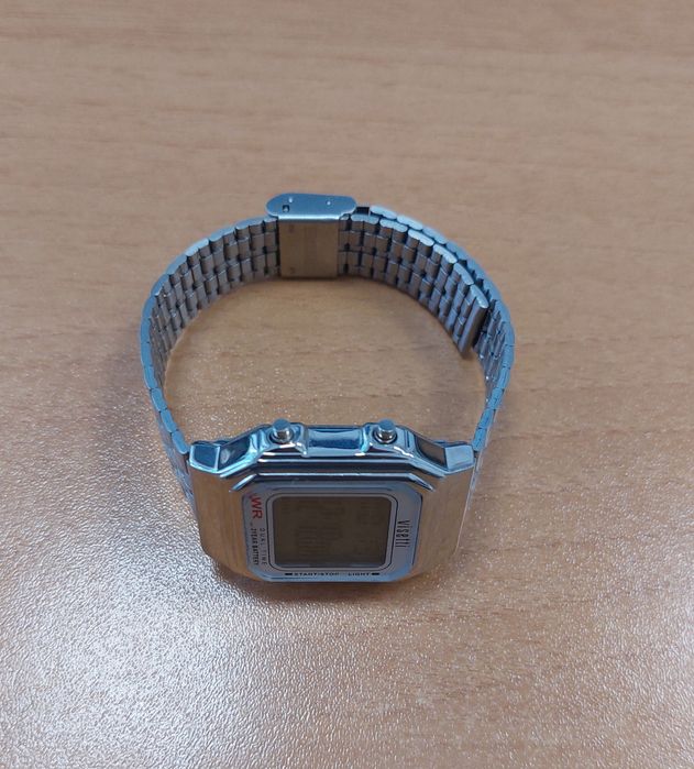 Електронен часовник VISETTI