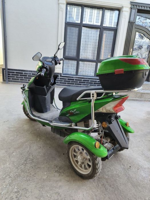 Assalomu Aleykum. Armada motordan skuter.