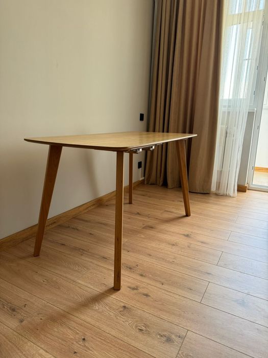 Кухонный стол новый 135×70 см.