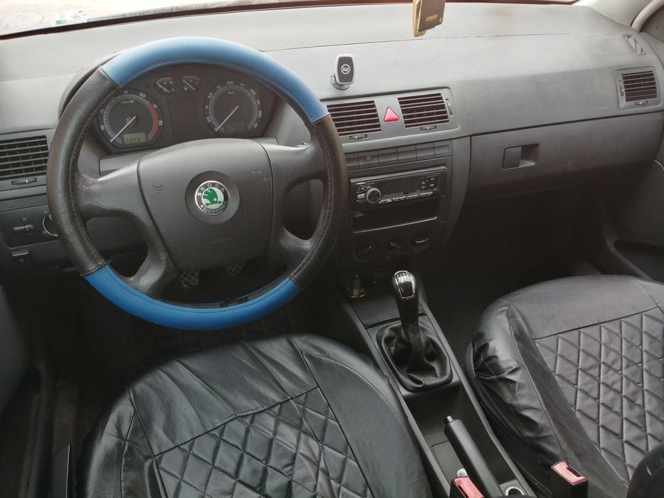 Vând Mașină SKODA FABIA