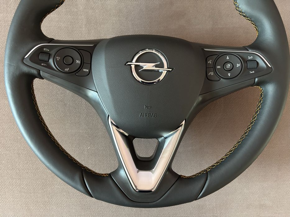 Volan Opel complet - cusatura galbena