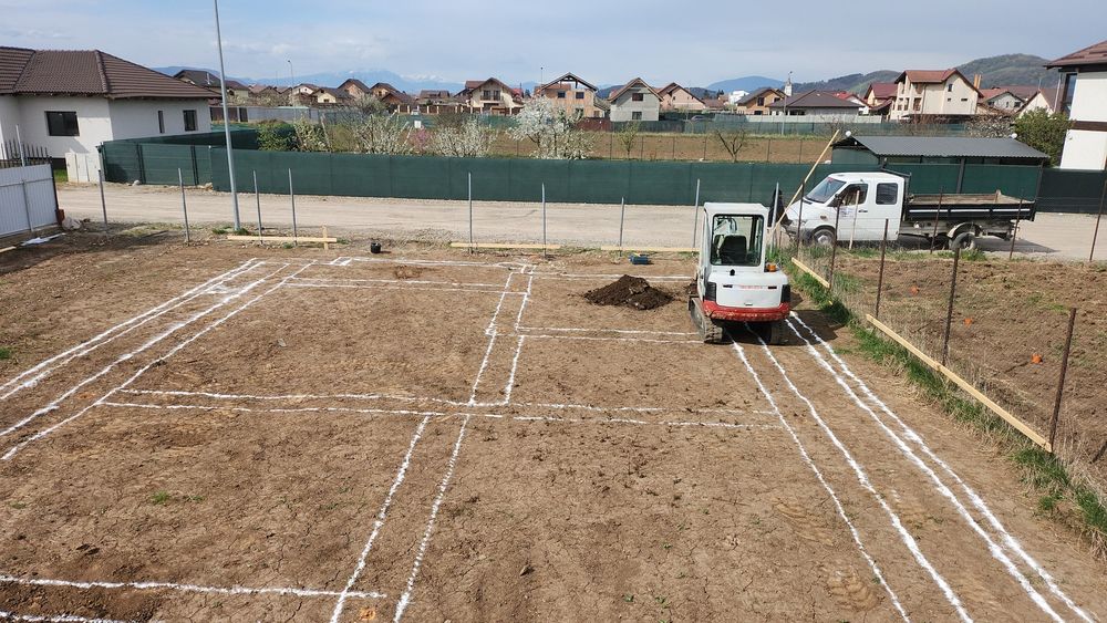 Bob cat ,cilindru compactor,escavator,agregate balastiera Moloz