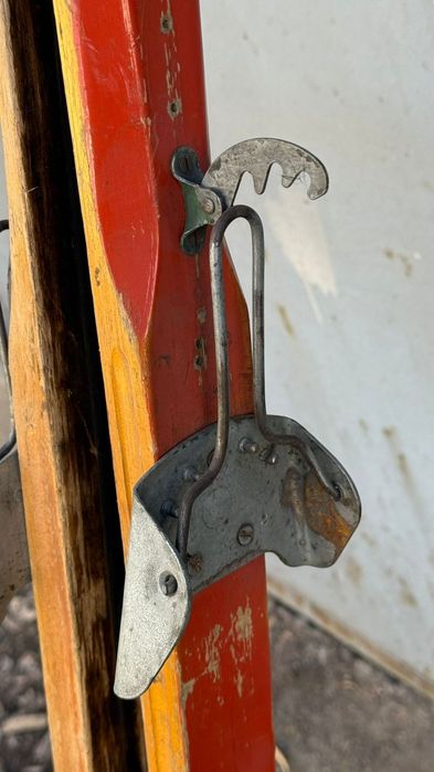 Лыжи деревянные винтаж