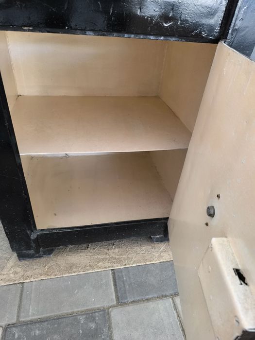 Продам сейф огнеупорный