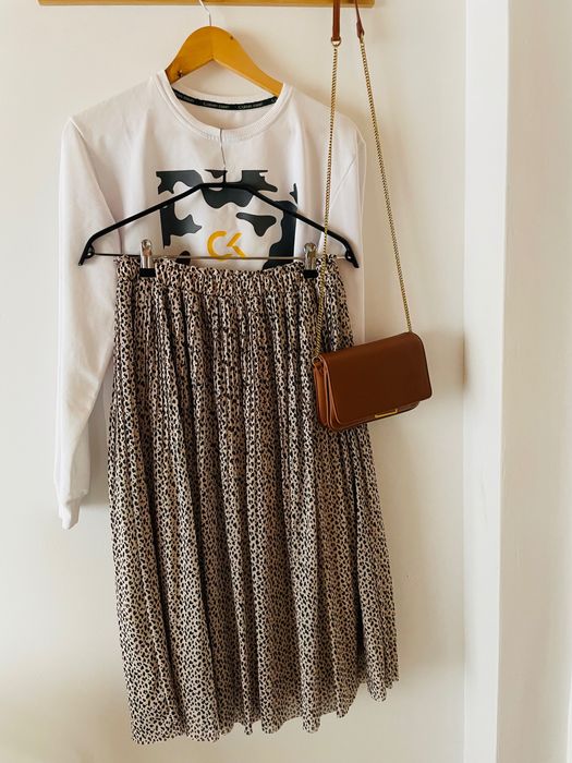 Плисирани поли по 10 лв