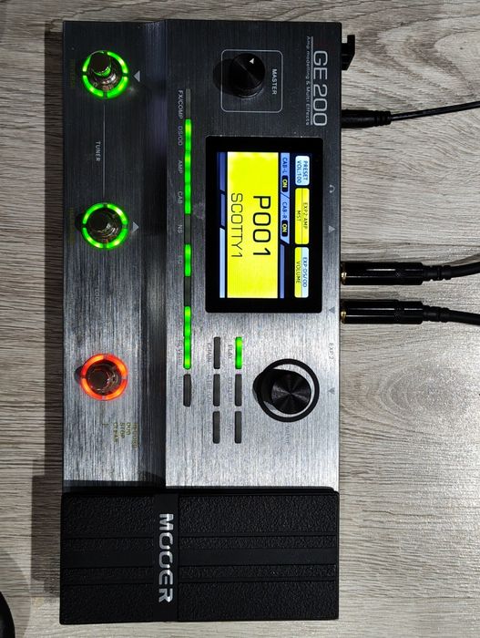 Пълен китарен комплект – поддържан фанатично, в състояние "Mint"