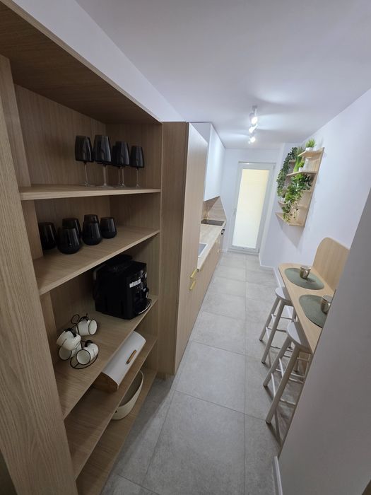 Vand apartament nou, finisat, mobilat la cheie  in Elite City.
