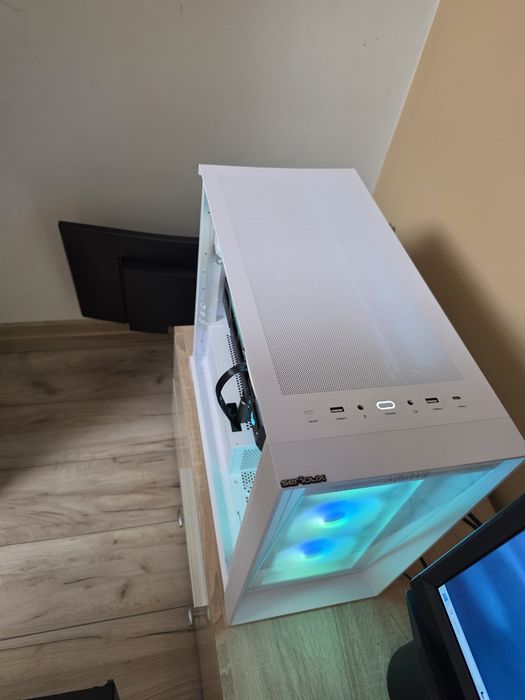 Gaming Pc Ryzen 7 9700x,Rtx 5070,32Gb Ram,1tb Nvme