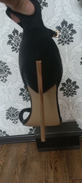 Чёрные Шпильки р38