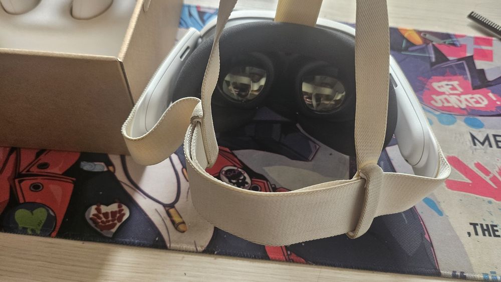 Продам Oculus quest 3