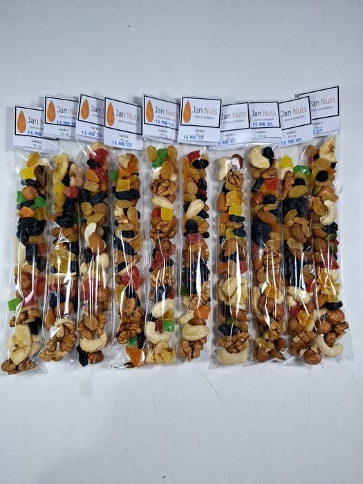 Орехи сухофрукты в фасовке chaqchuq quruqmeva chaq chuq quruq meva