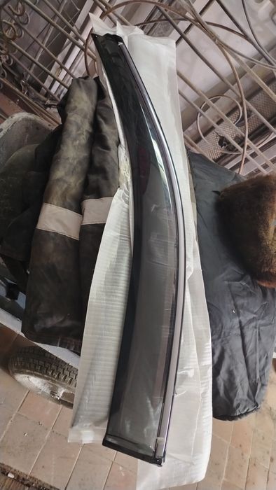 Ветровеки на Hyundai Santafe