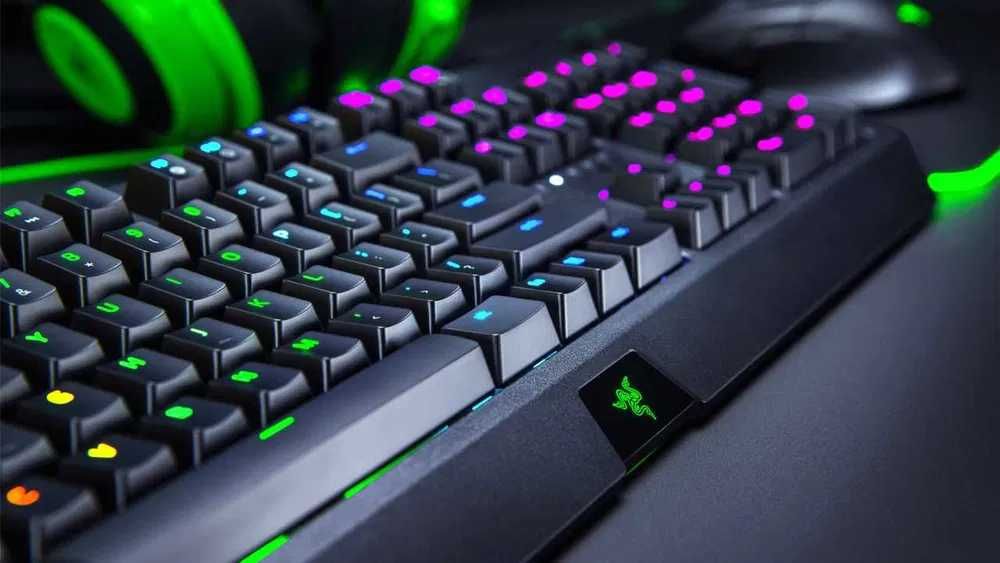 Tastatura mecanica gaming Razer BlackWidow 2019, RZ03-02860100-R3M1, layout US, RGB green switch, negru noua sigilata
