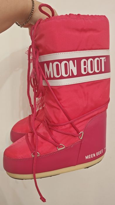 Moon boots roz , marimea 35-38