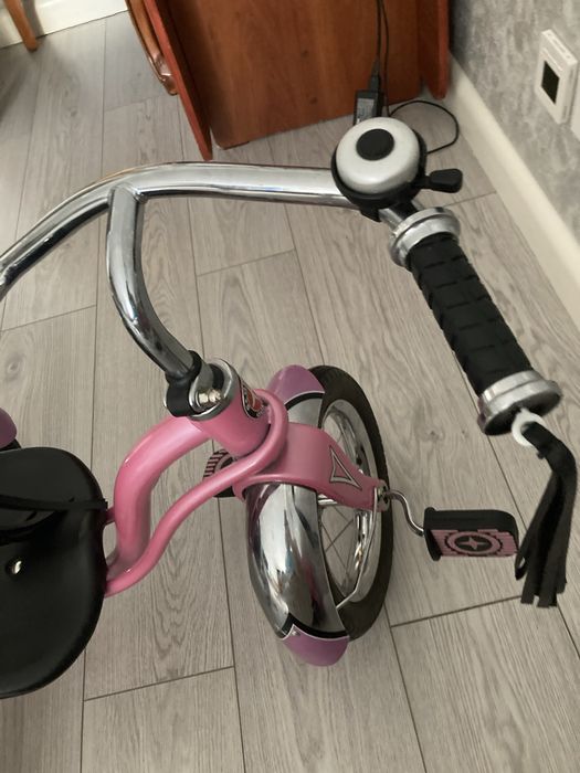 Продам трехколесный велосипед Schwinn