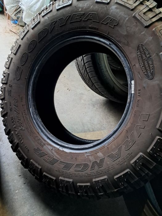 Anvelope second iarna 235 85 R16 Goodyear 8mm