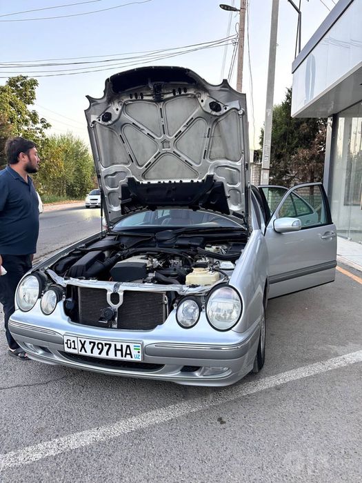 Mercedes benz w210