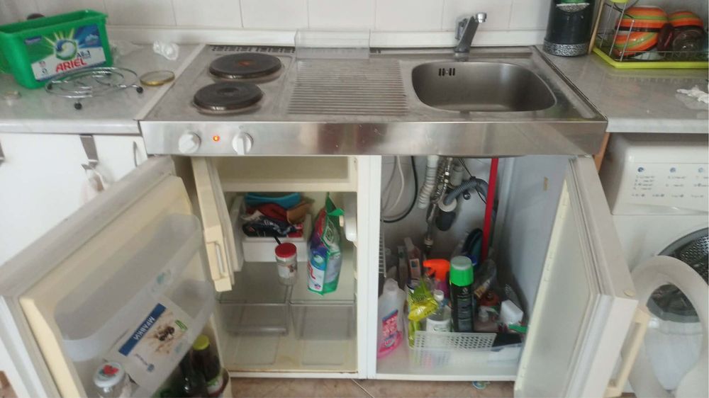 Мини кухня Whirlpool ART  Котлони шкаф мивка и хладинкик