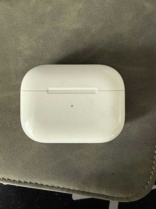 AirPods pro (Gen 1)