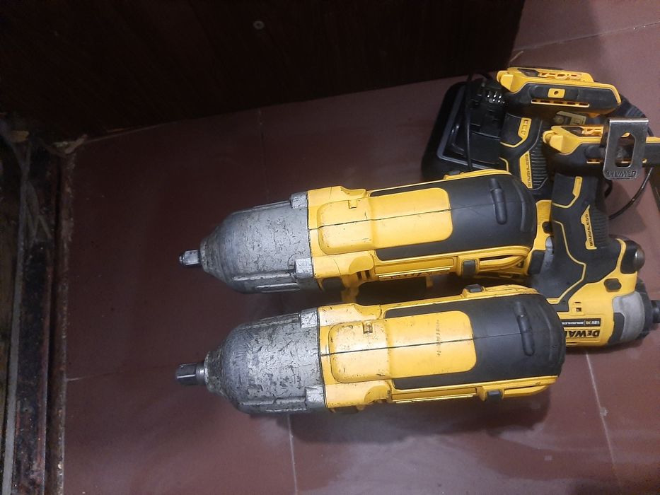 Машини Девалт 18v