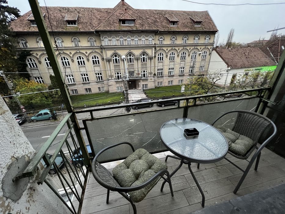 Inchiriez ap 2 cam central langa Universitatea de Vest si Politehnica