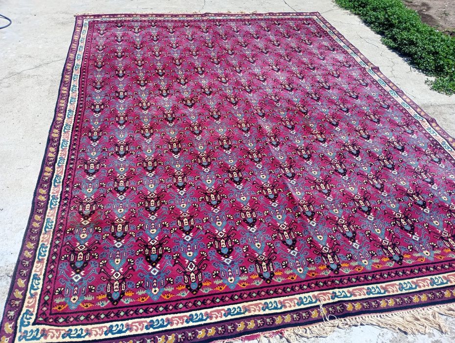 Истински персийски килими