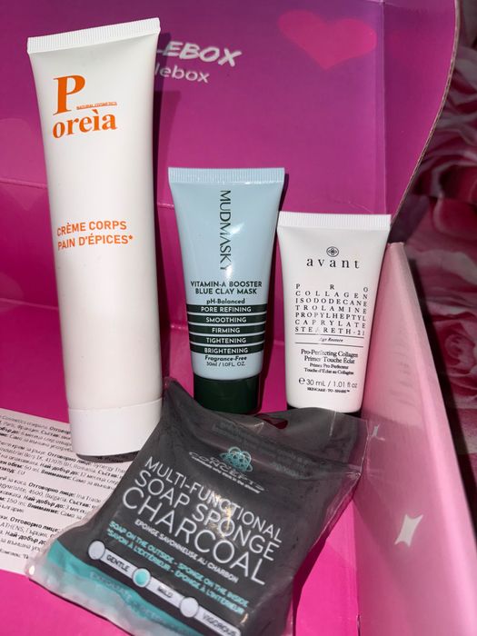 Продавам козметика(нова). Belle Box/ MAC cosmetics