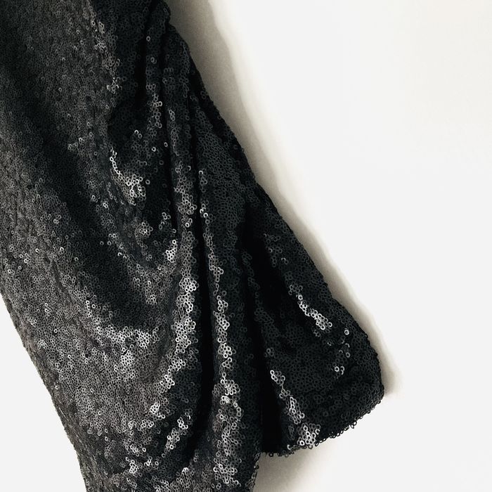 Елегантна коктейла черна рокля с пайети, дълъг ръкав, S