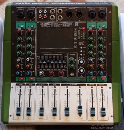 12duym Elektro Voice 400 watt 2 ta kalonka usilitel bilan sotiladi