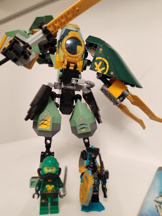 Lego Ninjago Robotul Hirdo al lui Lloyd