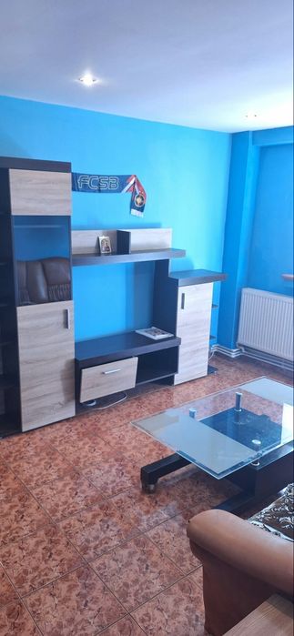 Închiriez apartament  2 camere