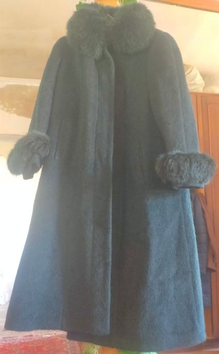 Продам Польто зимние