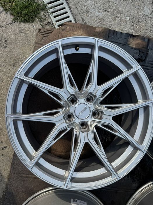 Jante 5×112 r20 et40 j9