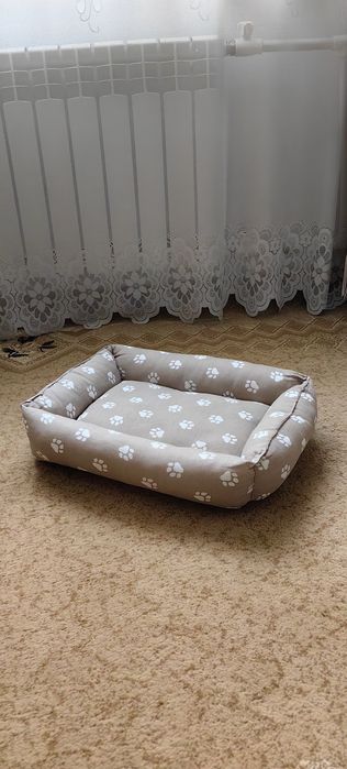 Продам лежанку для кошек