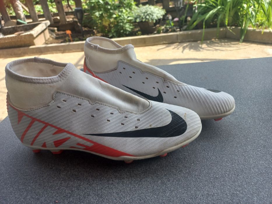 Бутонки Nike Бели/Червени